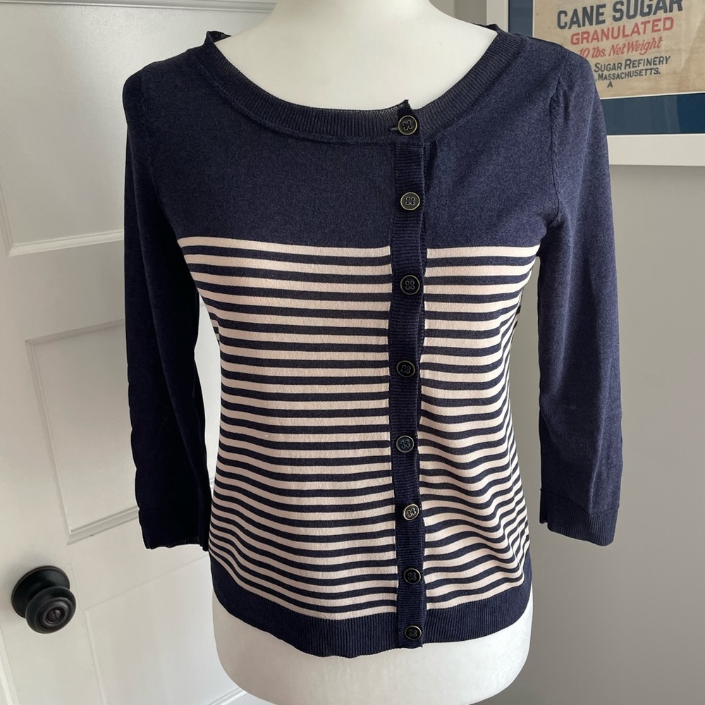 Max & Co button up top with 3/4 length sleeves - asymmetrical buttons - sz small